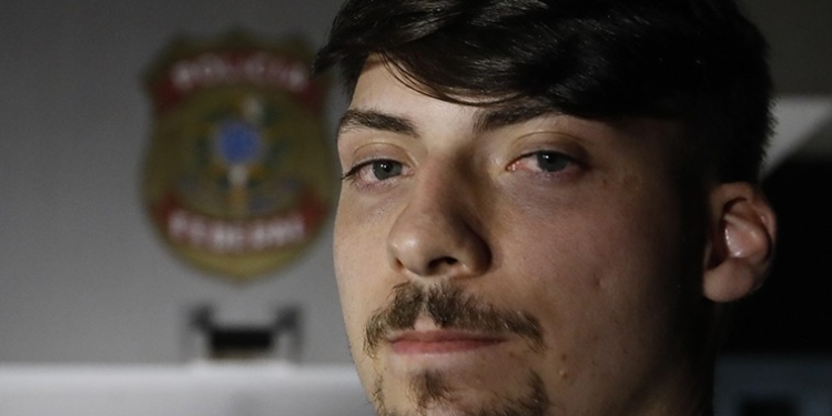 Filho De Bolsonaro E Indiciado Por Lavagem De Dinheiro Falsidade Gazeta Mercantil