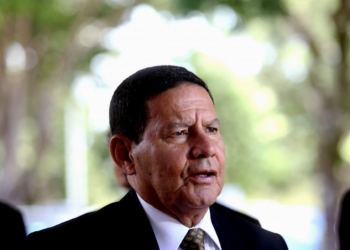Hamilton Mourão Plano Golpista - Gazeta Mercantil