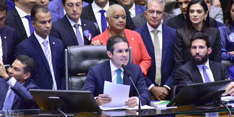 Anistia 8 De Janeiro - Gazeta Mercantil